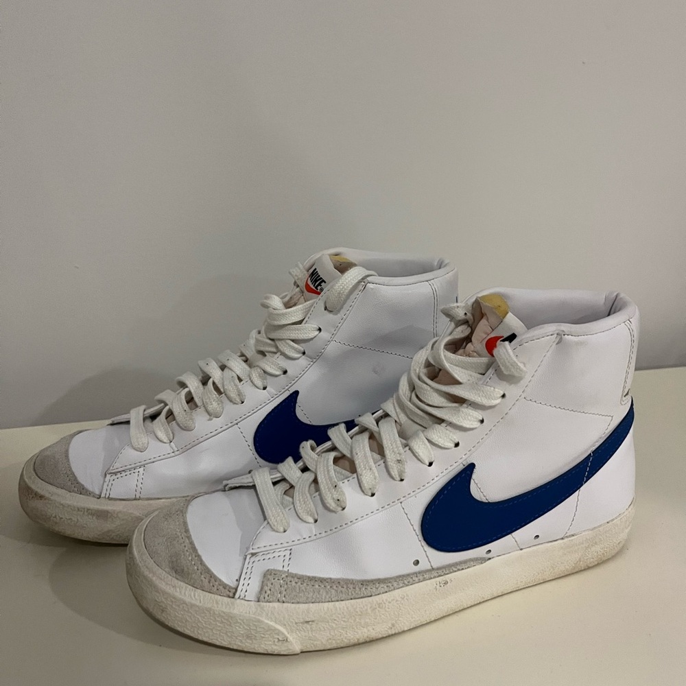 Nike White and Blue Blazers